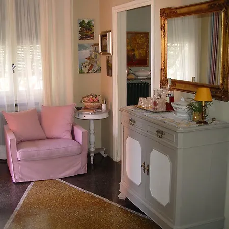 بيت للعطل Villino Delle Rose *